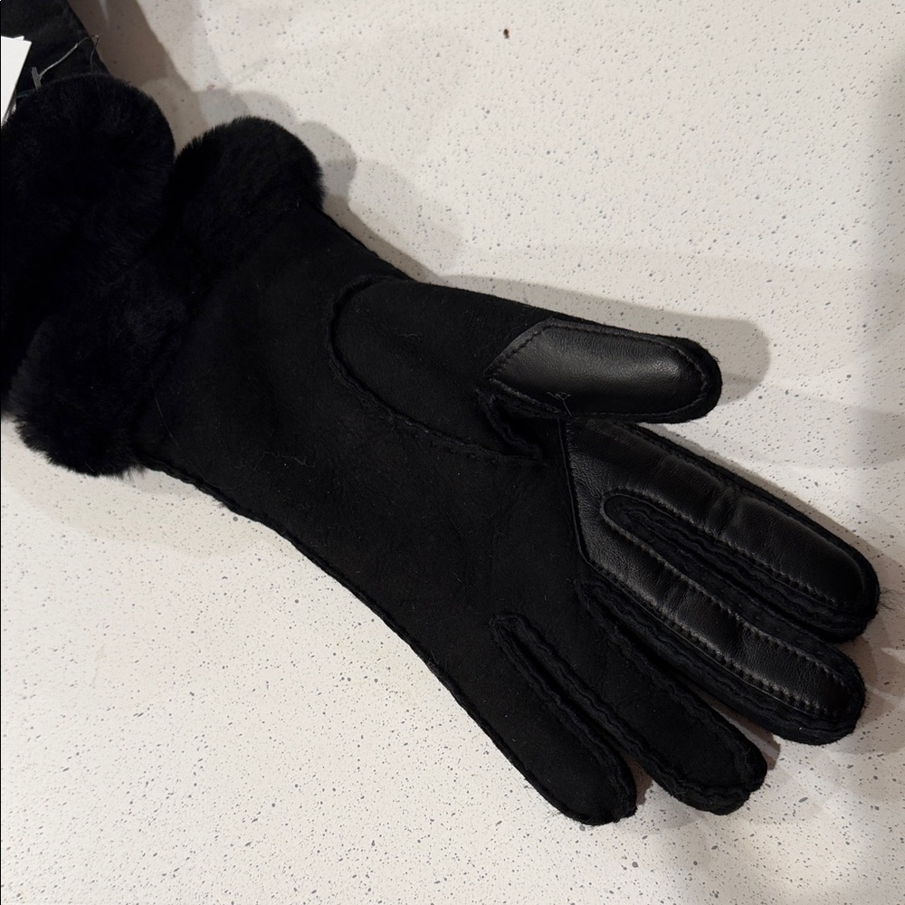 Ugg Black Touchscreen-Compatible Gloves - image 8